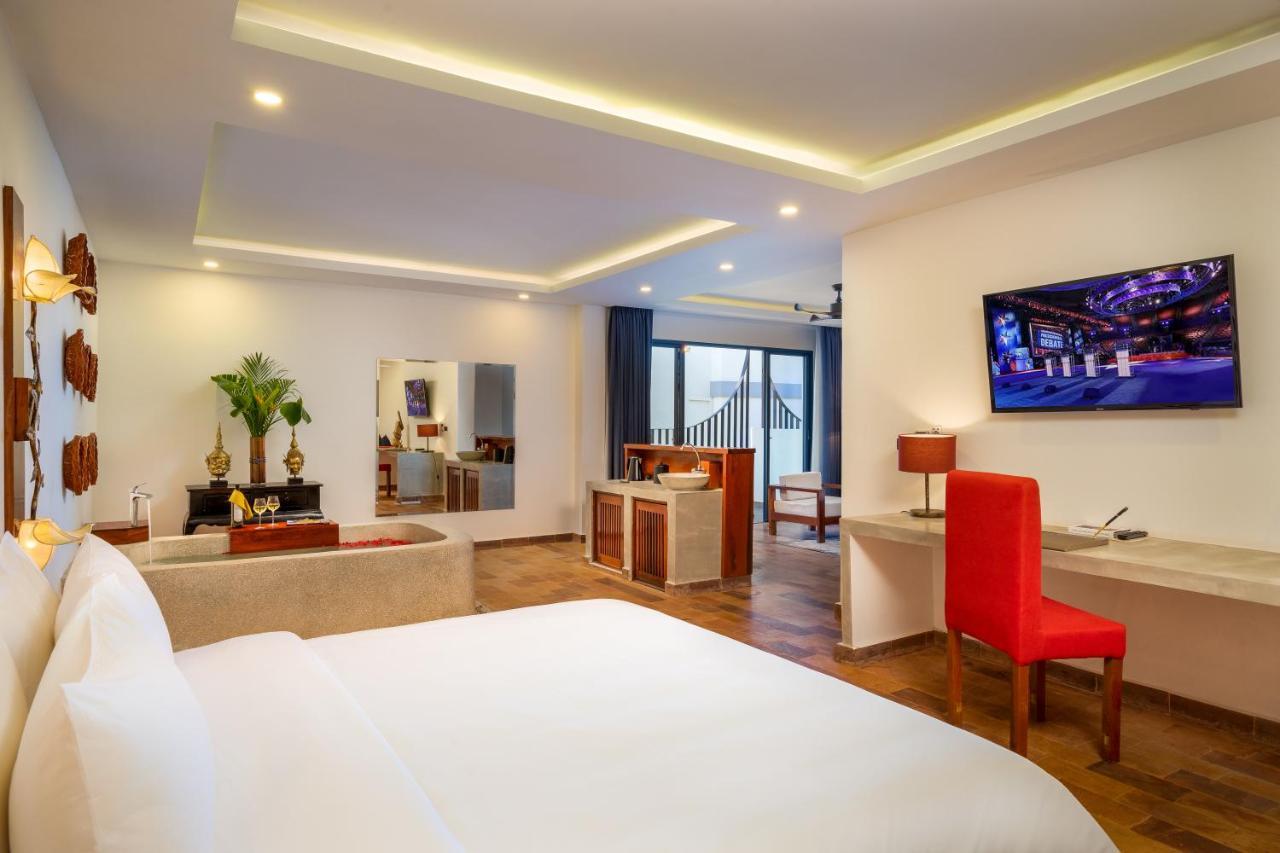The Thirdfold Residence Siem Reap Eksteriør billede Deluxe Suite