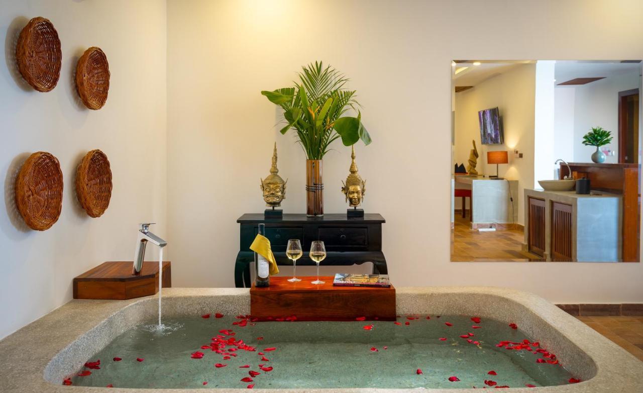 The Thirdfold Residence Siem Reap Eksteriør billede A spa in Thailand